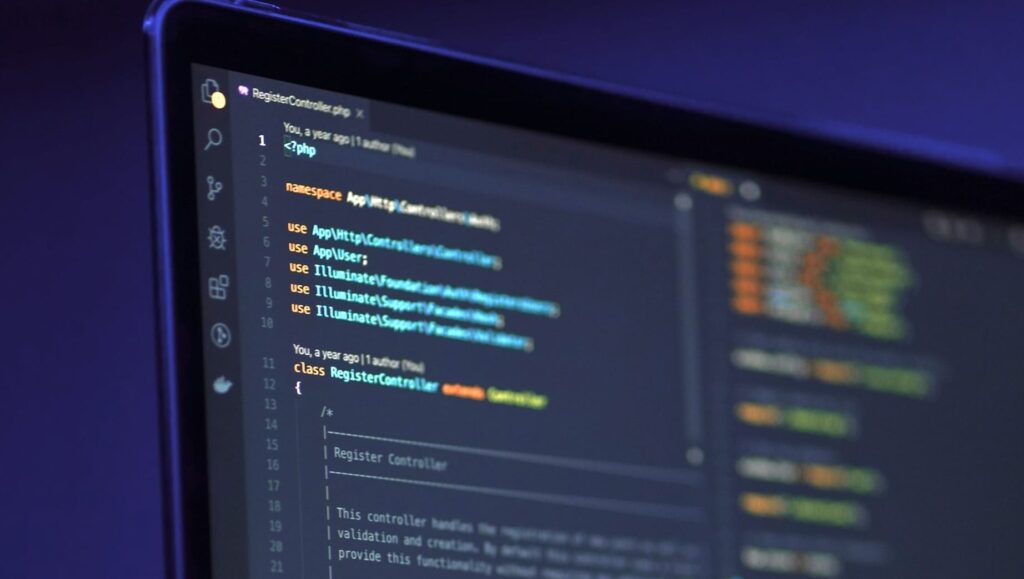 Laravel vs Symfony : mes réflexions de dev après quelques années à jongler entre les deux